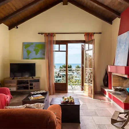Beachfront Meliti Villa *