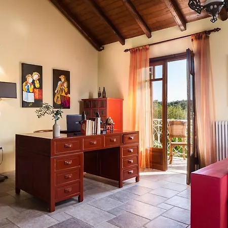Beachfront Meliti Villa Agios Matthaios (Corfu)