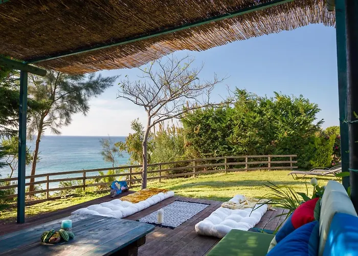 Beachfront Meliti فيلة Ágios Matthaíos