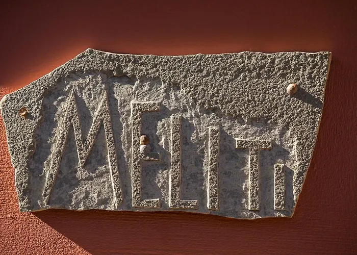 Beachfront Meliti 别墅