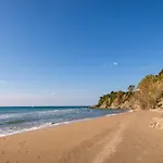 Beachfront Meliti Βίλα
